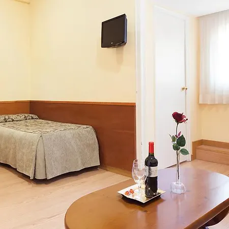 Oliva Πανσιόν Βαρκελώνη