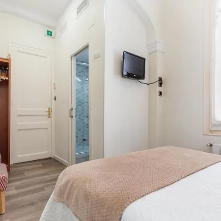 Oliva Penzion Barcelona