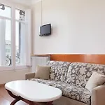 オスタル オリヴァ 4* バルセロナ