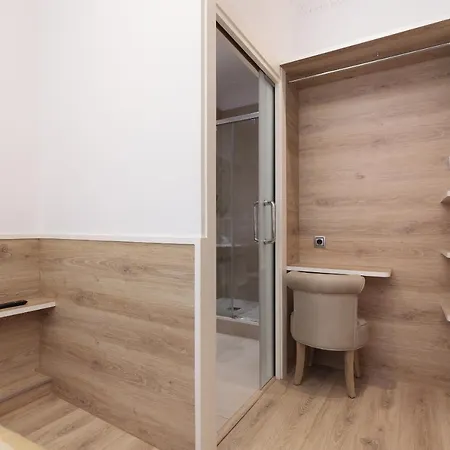 Oliva Guest house *