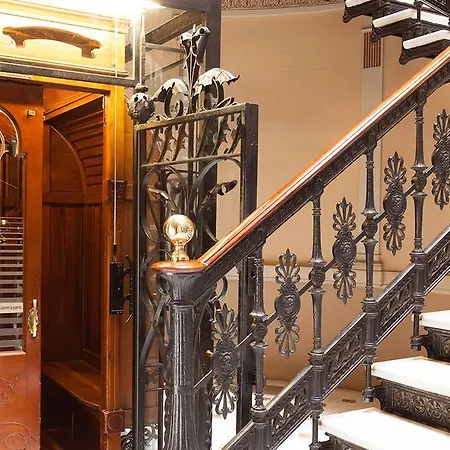 Oliva Guest house *
